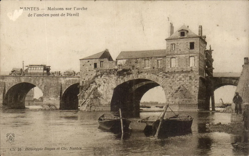 NANTES — Häuser auf der Brücke der alten Pirmil-Brücke — Héliotypie Dugas et Cie, Nantes, n° CN 31 - Vorderseite