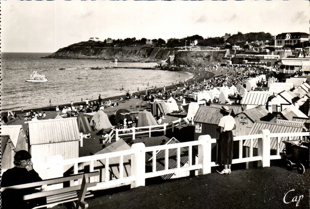 Saint-Quay-Portrieux — Allgemeiner Blick auf den Strand — C.A.P. Paris - Vorderseite