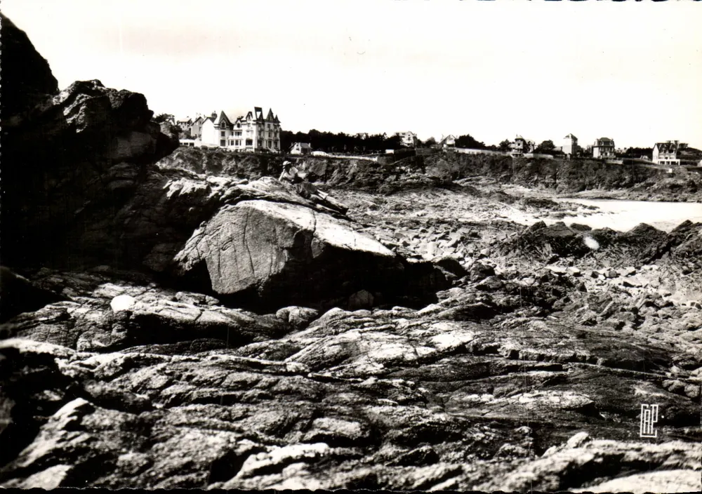 St-Quay-Portrieux — Die Felsen und das Hotel Celtic — G. A. P. — Paris - Vorderseite