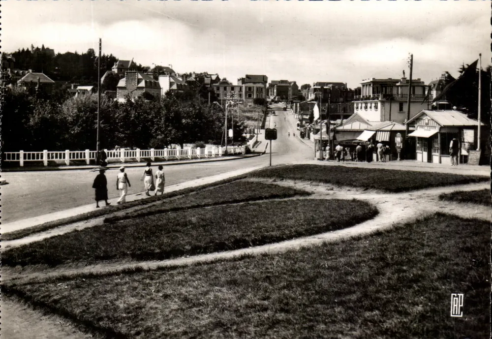 St-Quay-Portrieux — Die Strandpromenade von Saint-Quay — C.A.P. - Paris - Vorderseite