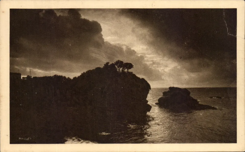 Biarritz — Pôr do sol — Maillet - Frente