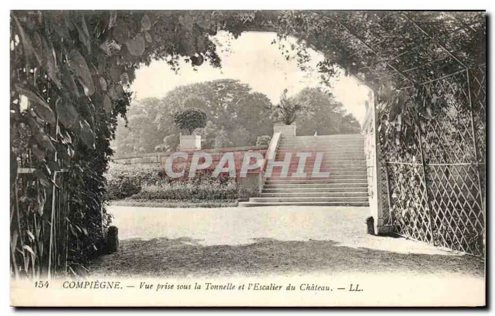 Compiègne — Ansicht unter der Tonnelle und der Schloss-Treppe — LL. n° 1554 - Vorderseite
