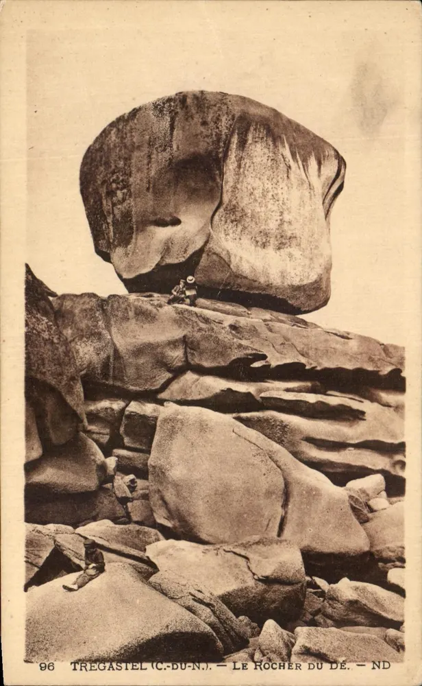 Tregastel (C.-du-N.) — Le Rocher du Dé — éditeur ND, n° 96 - Frente