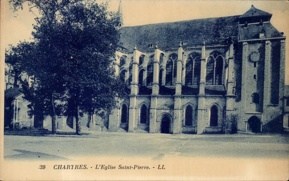 Charières - A Igreja São Pedro - LL - Frente