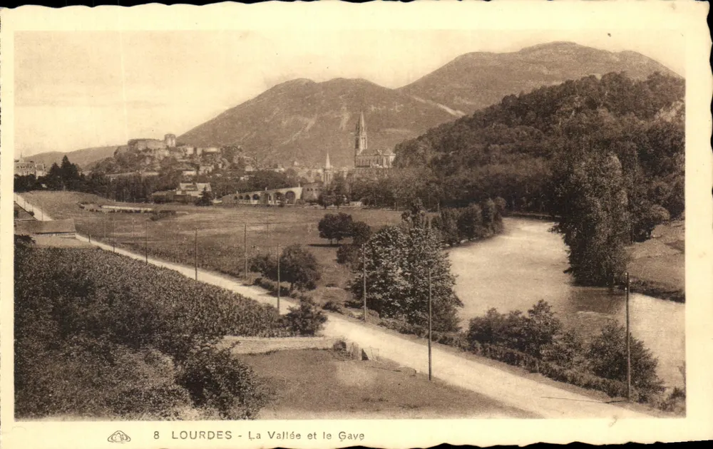 Lourdes - A Vale e o Gave - Frente