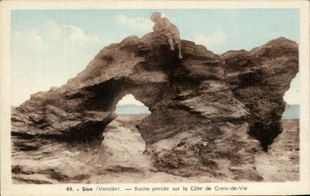 Sion (Vendée) — Durchbrochener Felsen an der Küste von Croix-de-Vie — n°49 - Vorderseite