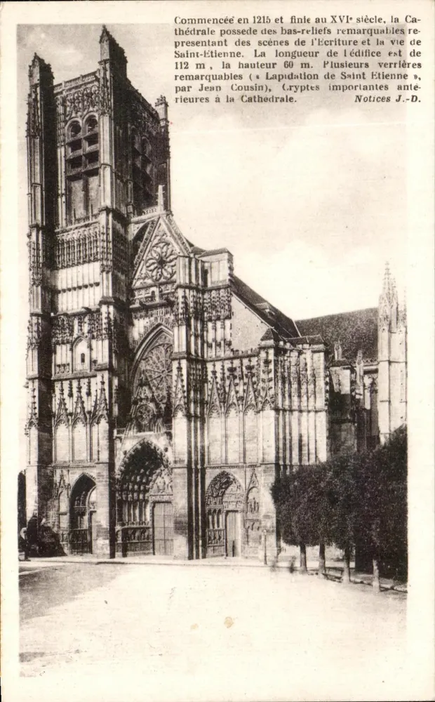 Auxerre — Die Kathedrale Saint-Étienne — C° des Arts Photomécaniques, Paris - Vorderseite