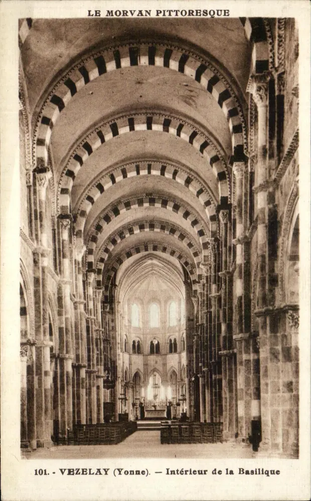 Vézelay (Yonne) — Interior da Basílica — série 101, editor 'Le Morvan Pittoresque' - Frente
