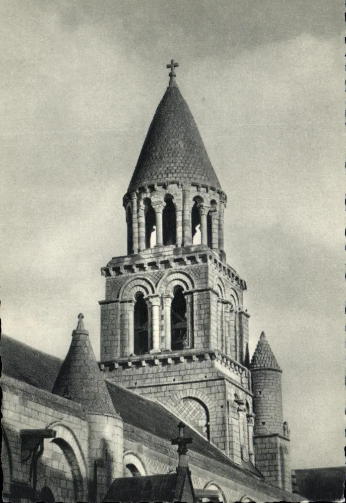Gesicht von Poitiers — Kirche Notre-Dame-la-Grande, der Turm (Ende des 11. Jahrhunderts) — Éditions des Cordeliers, Poitiers - Vorderseite