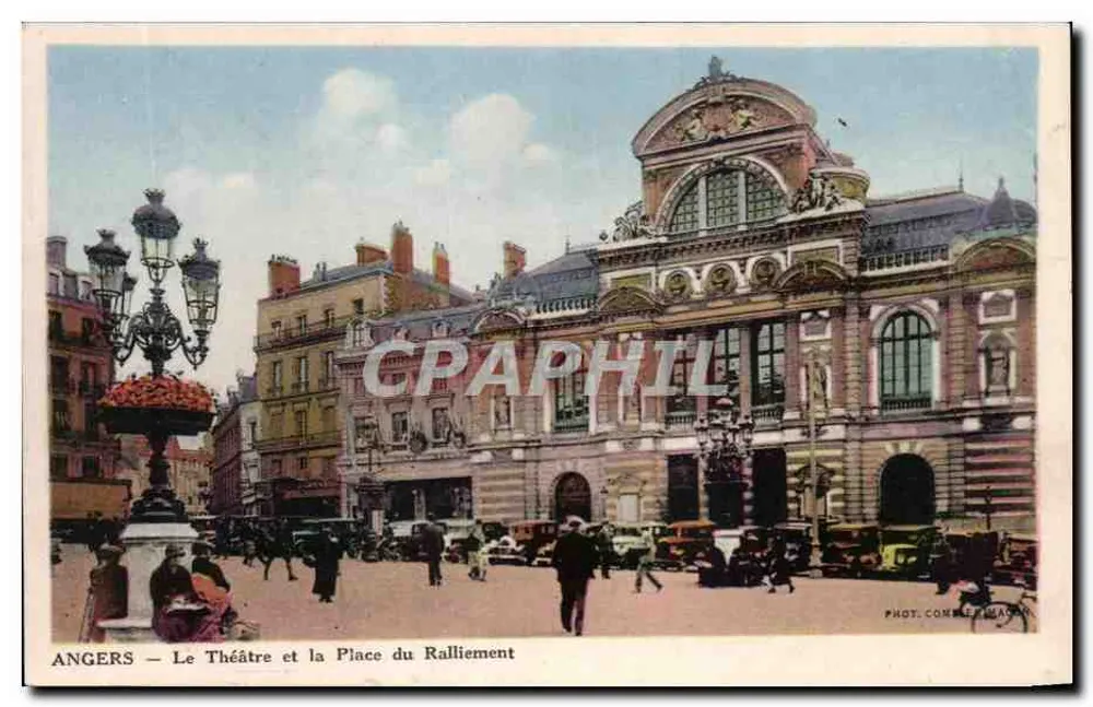 Angers — Das Theater und die Place du Ralliement — Phot. Com. Le Magasin - Vorderseite