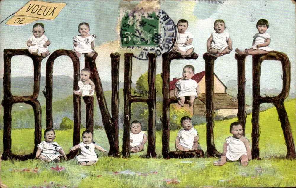 Votos de Felicidade — crianças sobre letras — editor Lamy - Frente