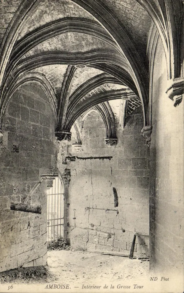 Amboise — Interior da Torre Grande — ND Phot, n°56 - Frente