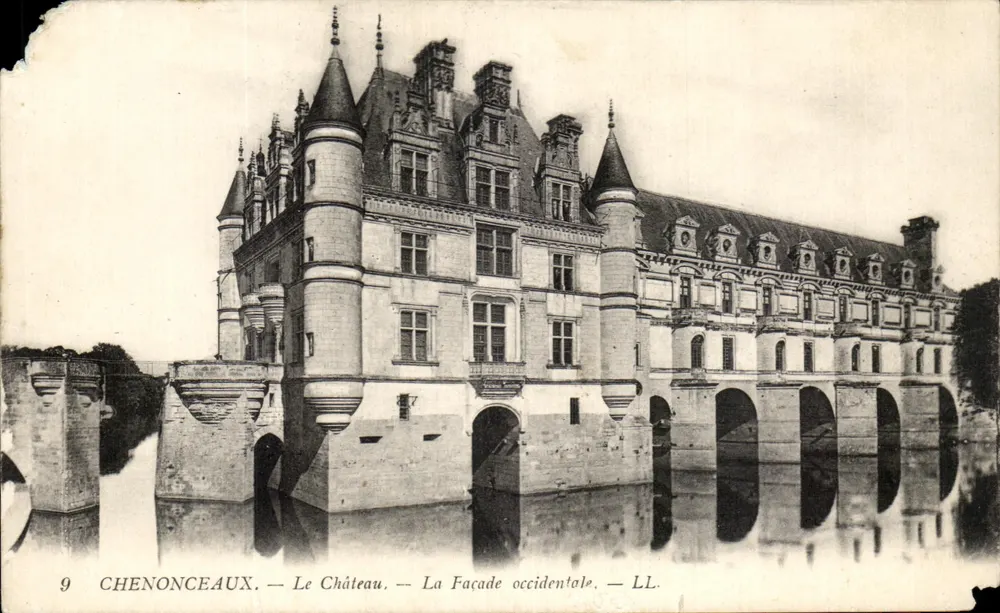 Chenonceaux — Le Château — La Façade occidentale — LL. — N°9 - Frente