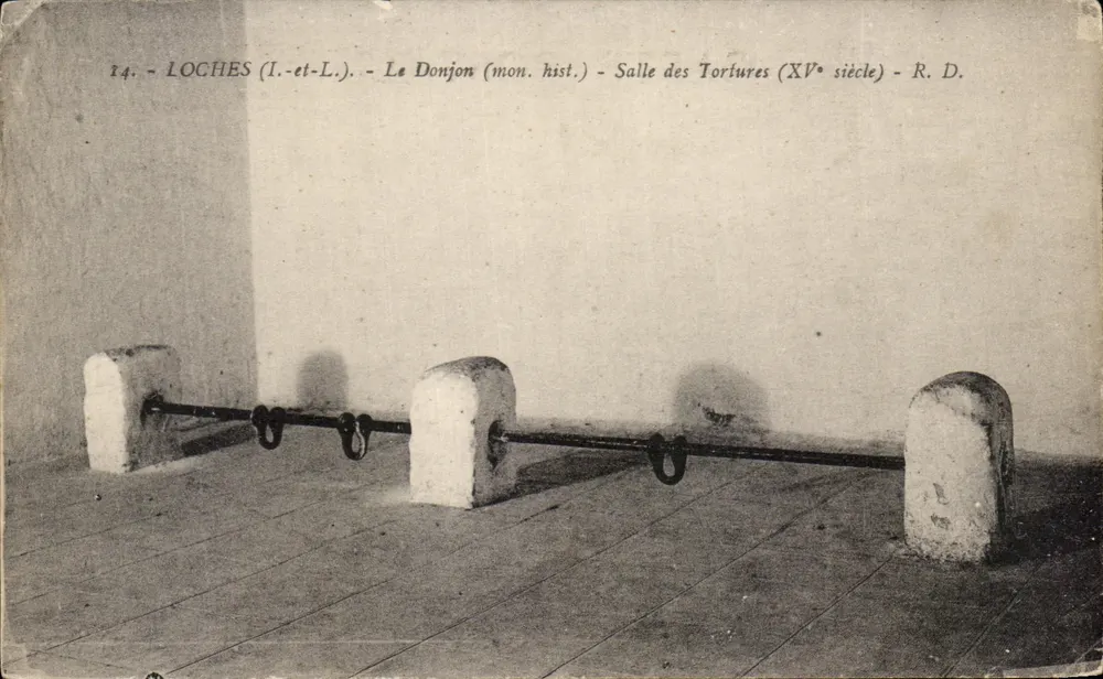 Loches (Loir-et-Cher) — Der Donjon (Historisches Denkmal) — Zimmer der Folter (15. Jahrhundert) — R. D. - Vorderseite
