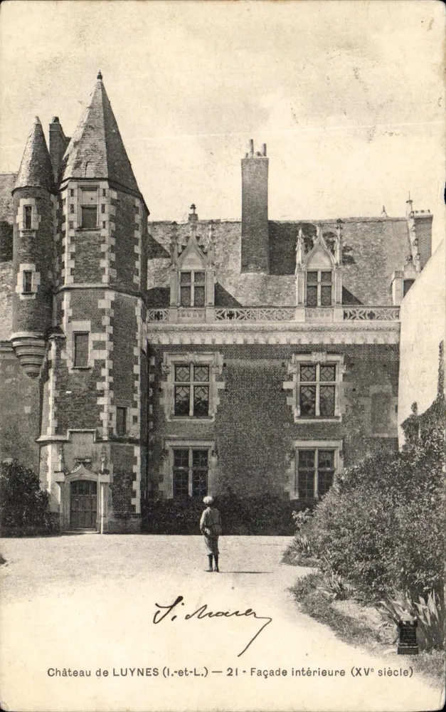 Château de LUYNES (I.-et-L.) — Façade intérieure (XVe siècle) — Éditeur : J. Maury, n°21 - Frente