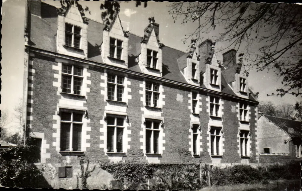 Plessis-les-Tours — Schloss Plessis, Wohnsitz von Louis XI — Edition AIGNAN, Tours - Vorderseite