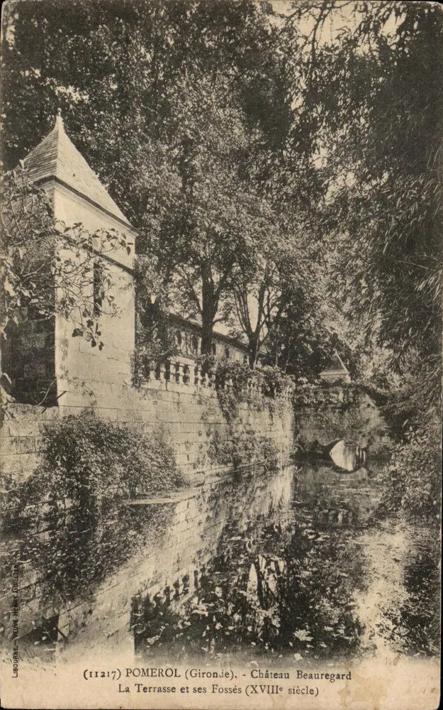 Pomerol (Gironde) - Schloss Beauregard - Die Terrasse und ihre Gräben (18. Jahrhundert) - Vorderseite