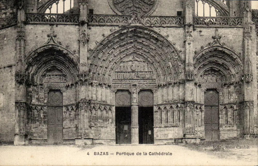 Bazas — Portique da Catedral — Edit. Mme Caubit - Frente