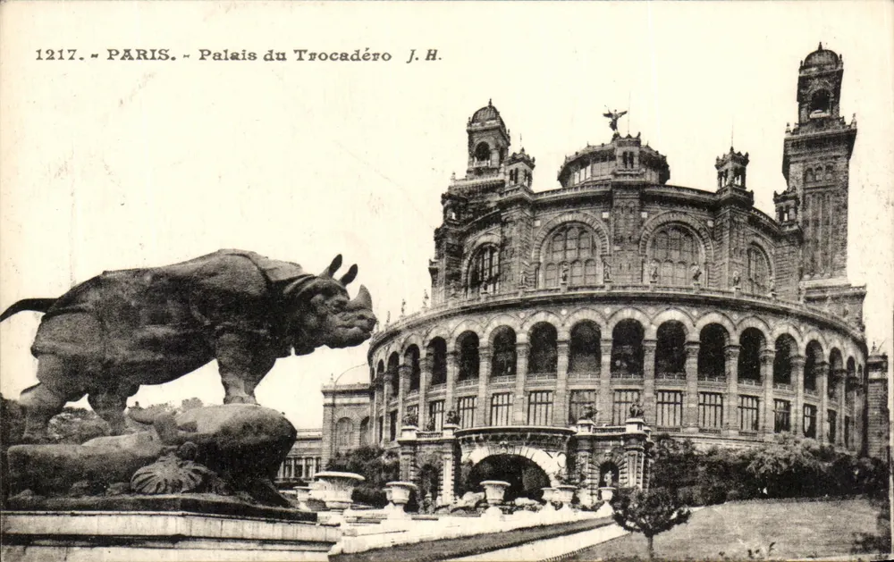 Palais du Trocadéro — Statue des Rhinoceros — J.H. n°1217 - Vorderseite