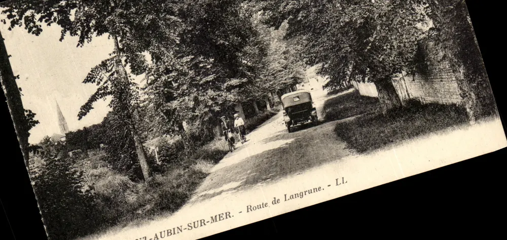 Aubin-sur-Mer — Estrada de Langrune — LL. - Frente