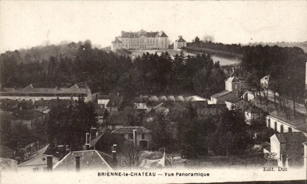 Brienne-le-Château — Vista Panorâmica — Edit. Duc - Frente