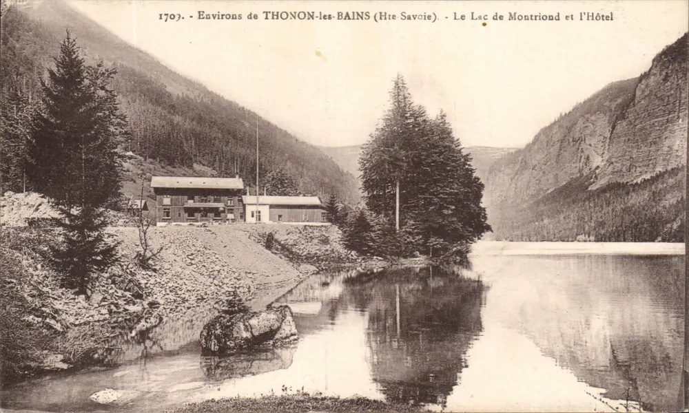 See Montriond und das Hotel — Umgebung von Thonon-les-Bains (Haute-Savoie) — L. Fauraz, Verlag - Vorderseite