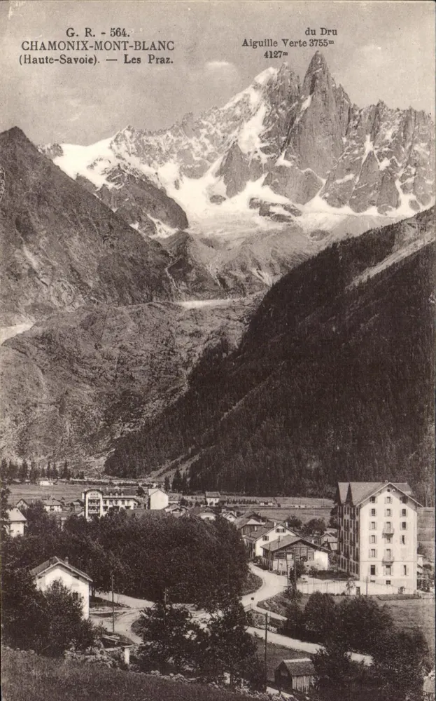 Chamonix-Mont-Blanc — Les Praz — Aiguille Verte 3755m e Aiguille du Dru 4127m — G.R. 564 — L. Fouraz édit. - Frente