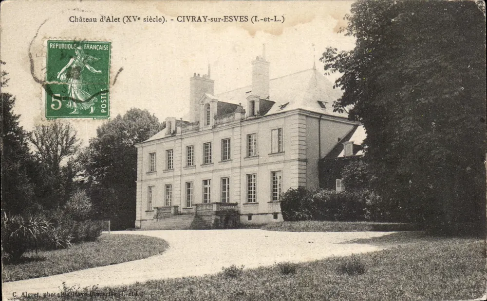Château d'Alet (XVe siècle) — CIVRAY-sur-ESVES (I.-et-L.) — C. Algeret, phot. à CIVRAY (N° 214) - Frente