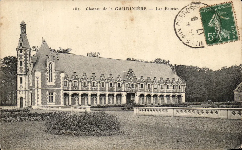 Castelo de La Gaudinière — As Estabulagens — Héliotypie E. Le Puy, Paris - Frente