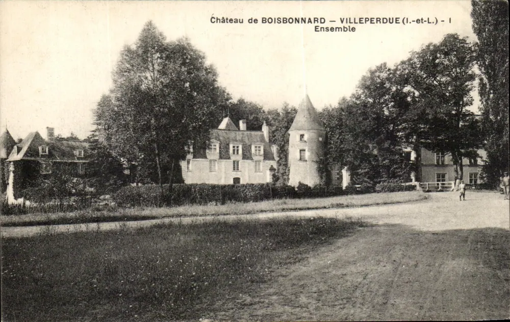 Castelo de Boisbonnard — Villeperdue (I.-et-L.) — Conjunto - Frente