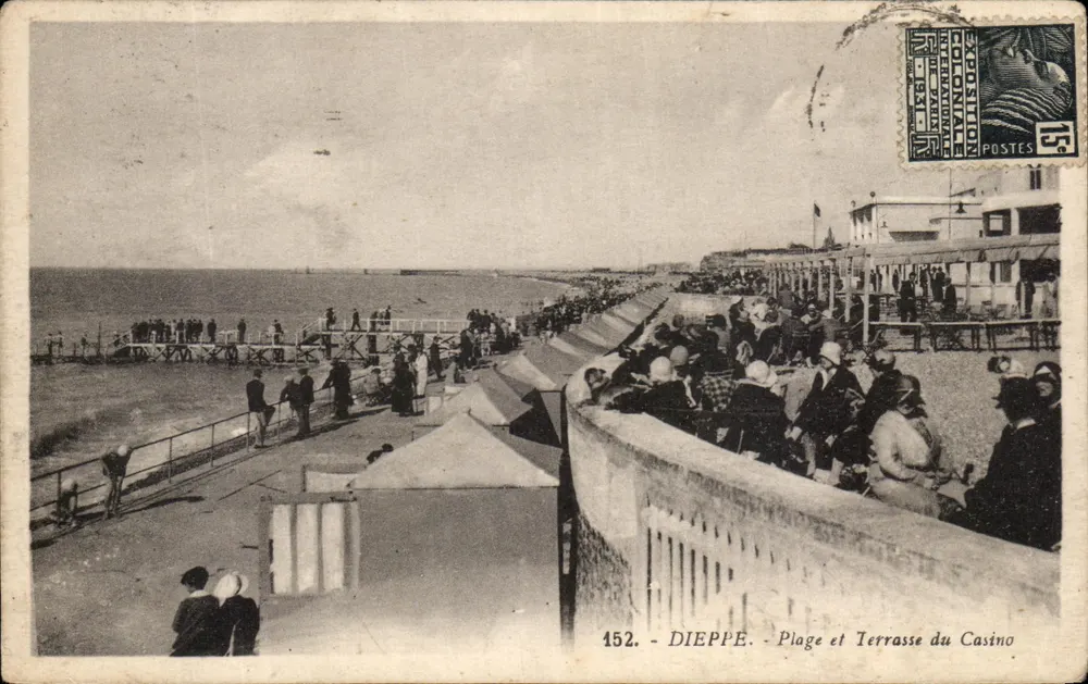 Dieppe — Plage et Terrasse du Casino — G. Arnaud, éditeur - Vorderseite