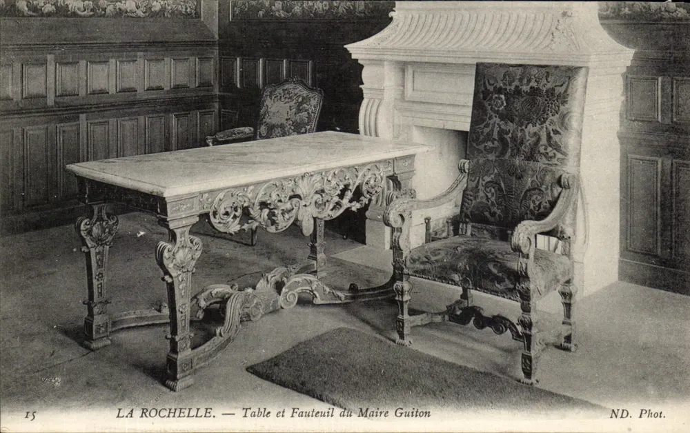 La Rochelle — Tisch und Sessel des Bürgermeisters Guition — ND. Fotografie - Vorderseite