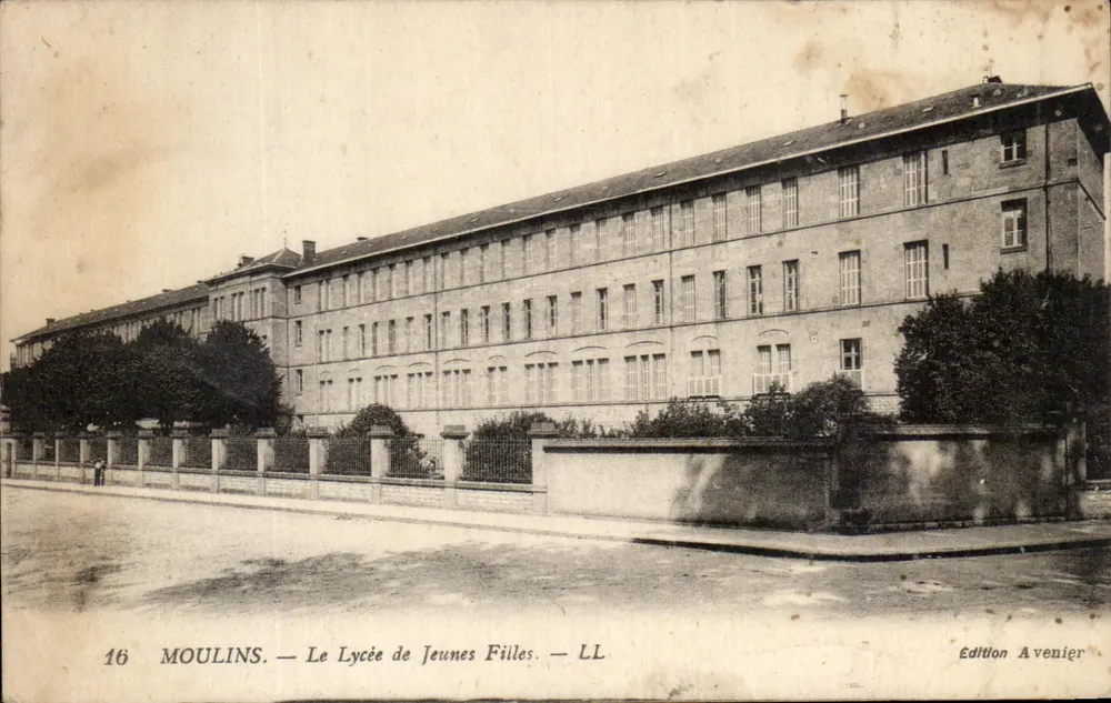 MoulinS — O Liceu de Meninas — Edição Avenier - Frente