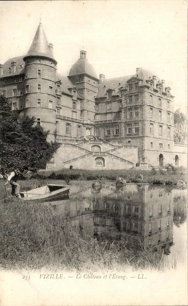 Vizille — O Castelo e o Lago — LL. — n° 235 - Frente