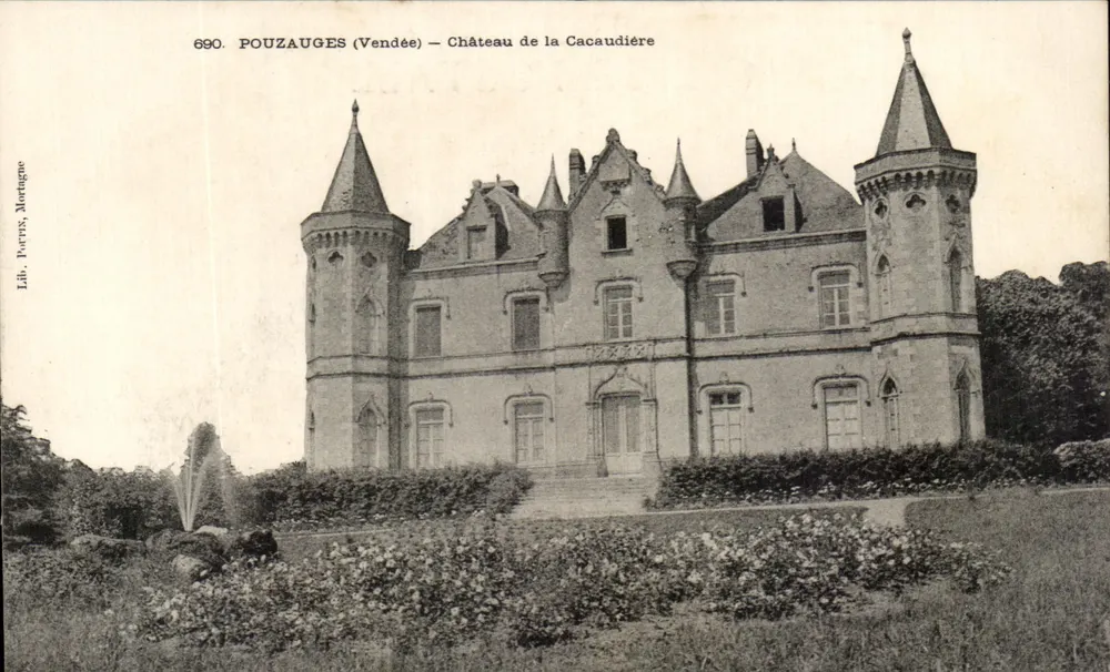 Pouzauges (Vendée) — Castello della Cacaudière — Lib. Pocrus, Mortagne - Recto