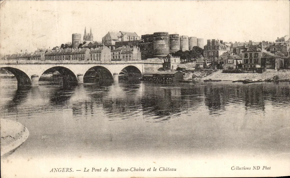 Angers — Der Brücke der Basse-Chaine und das Schloss — Sammlung ND Fot - Vorderseite