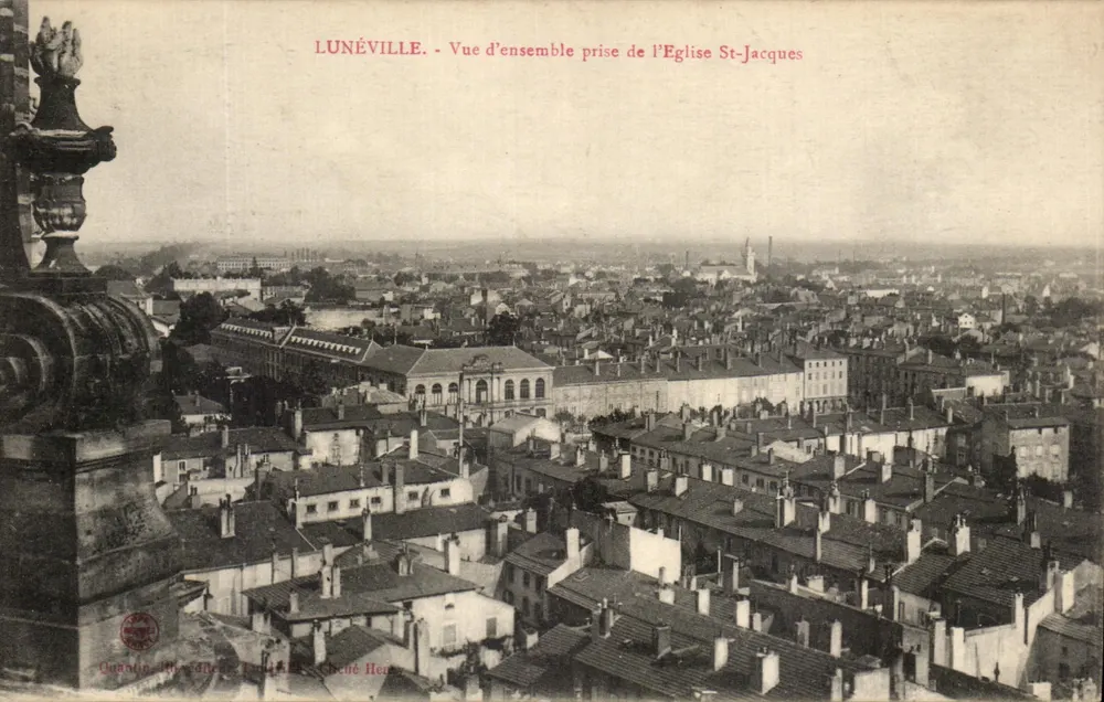 Lunéville - Überblick aus der Kirche St-Jacques — Oustadou, 18, rue d'Albret, Lunéville, Verlag Henri - Vorderseite