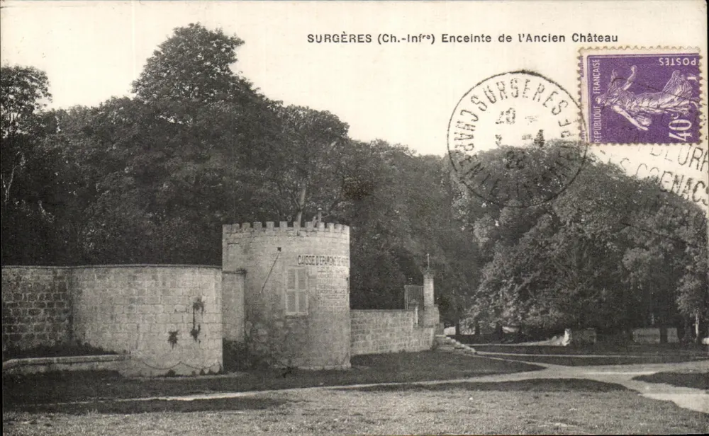 Surgères (Ch.-Infra) — Anlage des Alten Schlosses — Edition von P. Moutet - Vorderseite