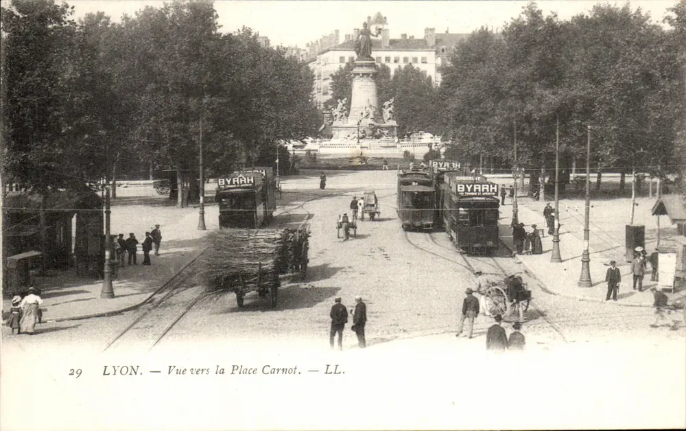 LYON — Blick auf die Place Carnot — LL - Vorderseite