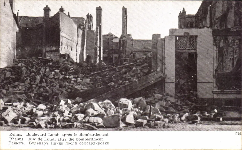 Reims - Boulevard Lundi nach dem Bombenangriff — Patriotische Ausgabe 1914, n° 1746 - Vorderseite