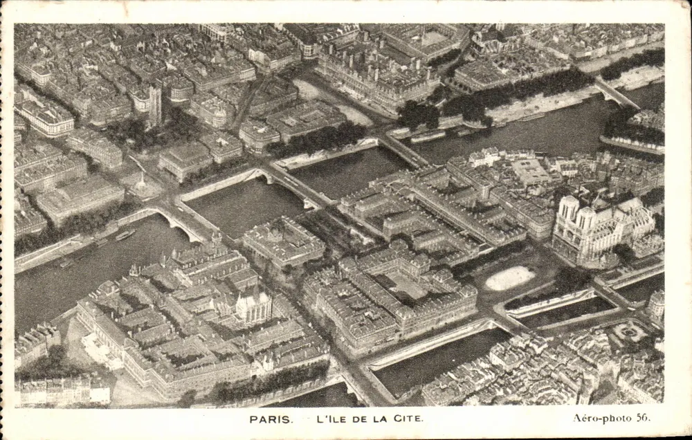 Paris — Ilha de Cité — Aérea 56. - Frente