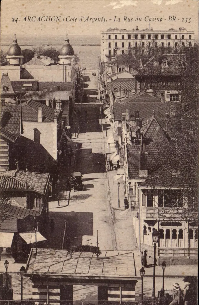 Arcachon (Côte d'Argent) — La Rue du Casino — éditeur BR-235 - Frente