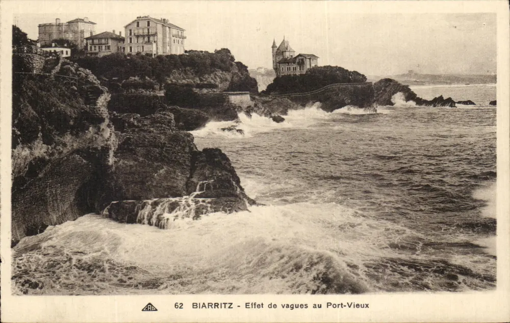 Biarritz - Ansicht von Wellen am Alten Hafen — Verlag CPHAPHIL, Nr. 62 - Vorderseite