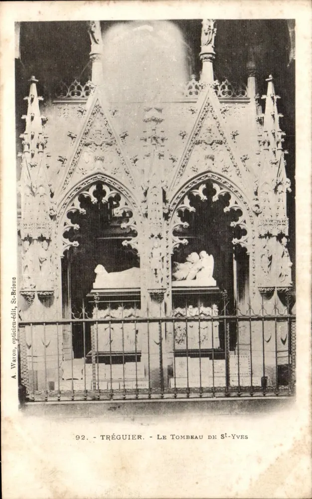 Tréguier - Het Graf van Sint Ivo - Voorkant