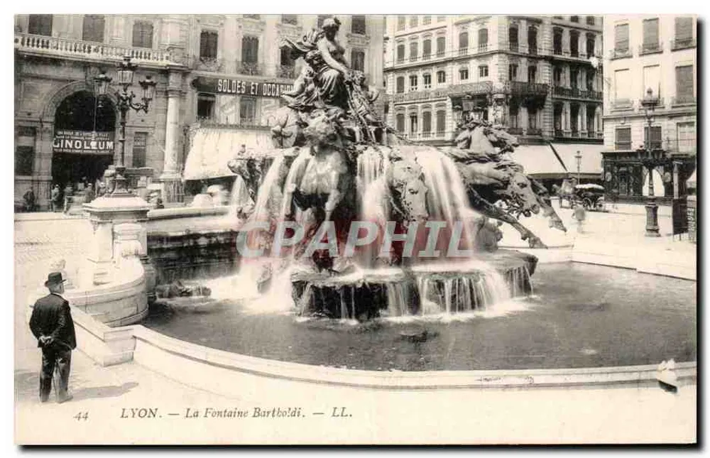 LYON — A Fontaine Bartoldi — LL. n°44 - Frente