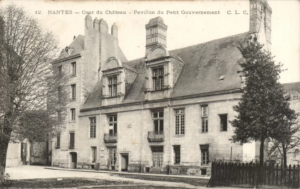 NANTES — Cour du Château — Pavillon du Petit Gouvernement — Collection Château Nantes - Vorderseite