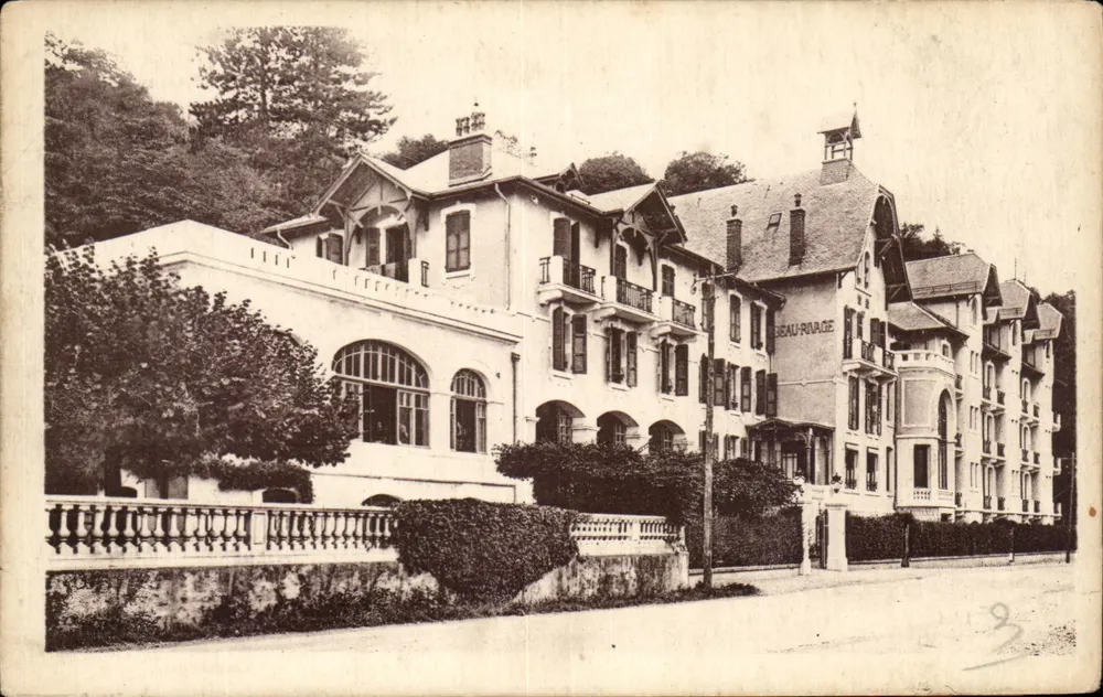 Hotel Beau-Rivage — Annecy — editor Lévy e Meudon, 313 - Frente