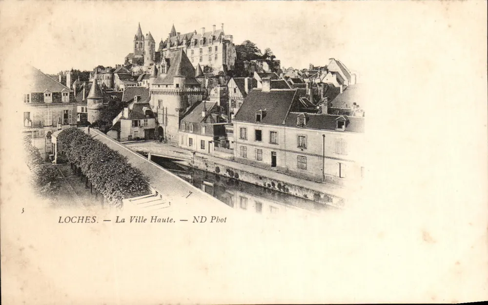 Loches — A Cidade Alta — ND Pbot - Frente