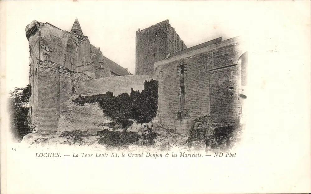 Loches — Turm Louis XI, der Große Bergfried & die Martelets — ND Phot - Vorderseite
