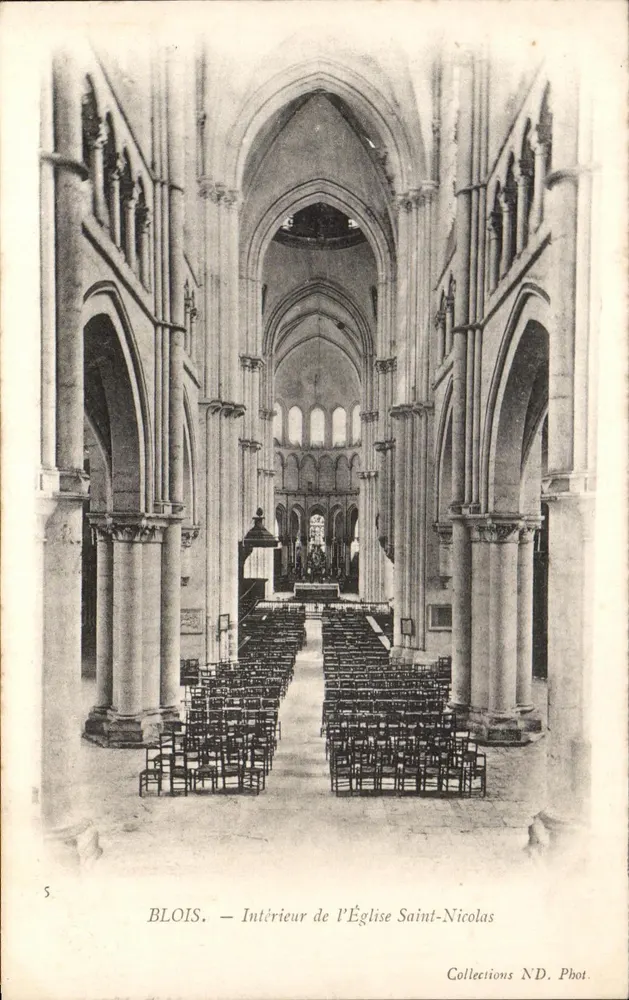 Blois — Interior da Igreja de São Nicolau — Collections ND. Phot. - Frente